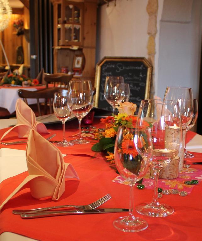 Antjes Schmankerlhotel Und Restaurant Tröstau Buitenkant foto