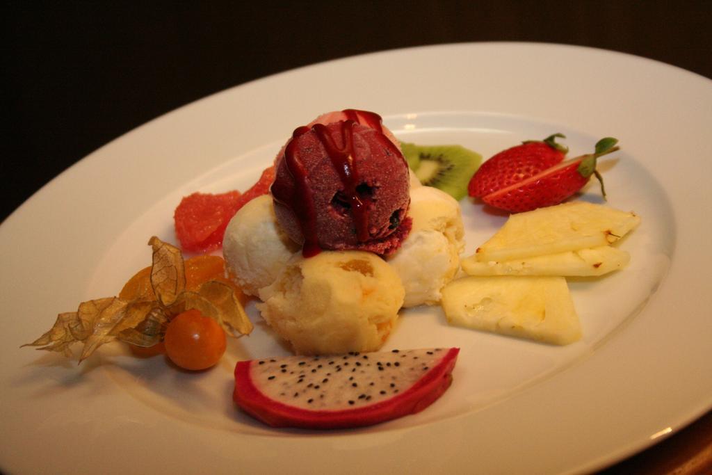 Antjes Schmankerlhotel Und Restaurant Tröstau Buitenkant foto