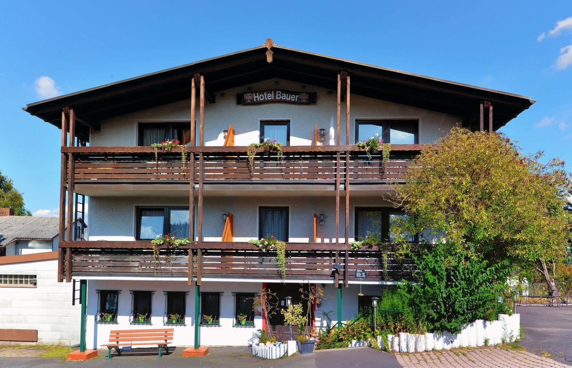 Antjes Schmankerlhotel Und Restaurant Tröstau Buitenkant foto
