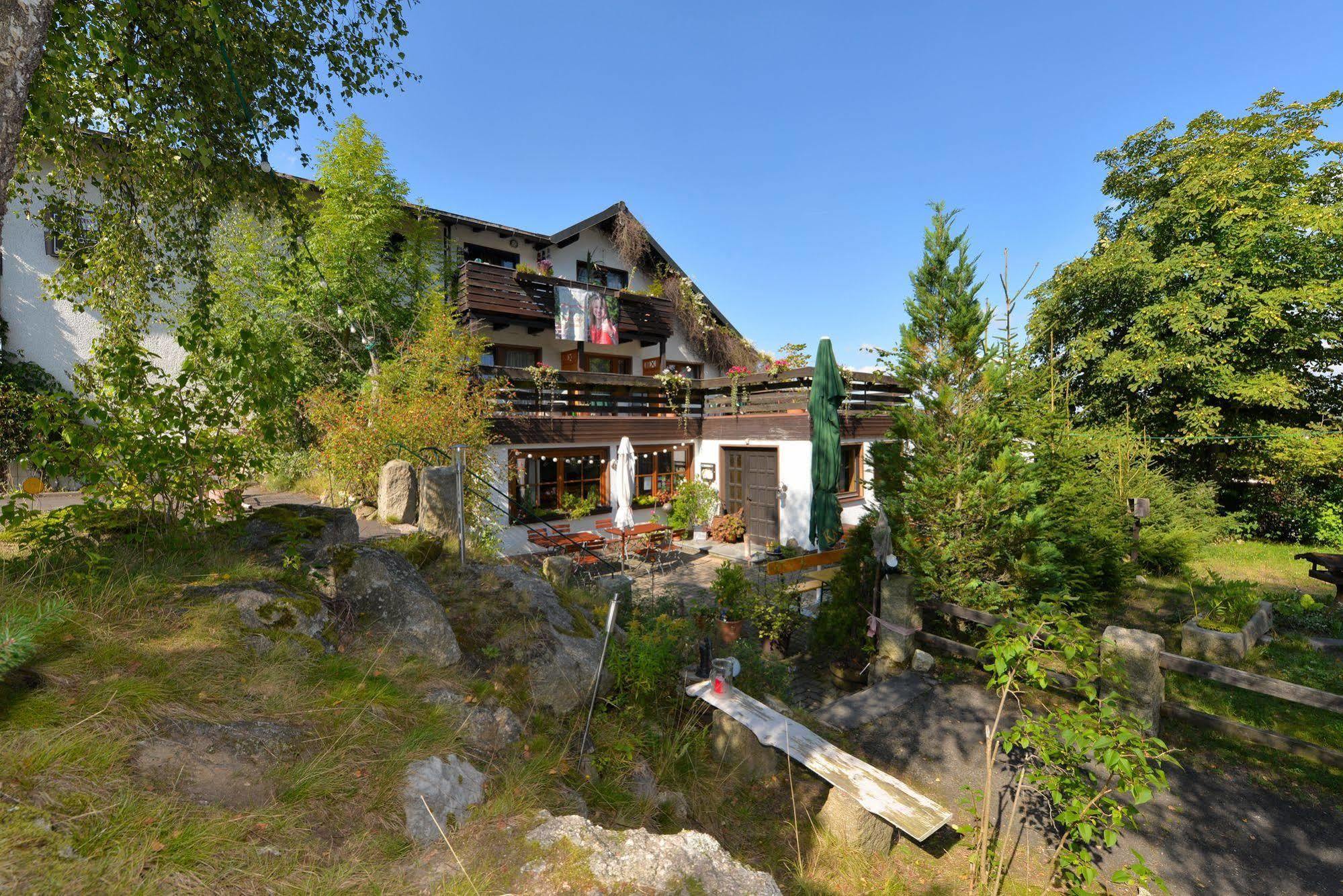 Antjes Schmankerlhotel Und Restaurant Tröstau Buitenkant foto
